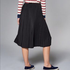 Black Pleated Abercrombie & Fitch Skirt